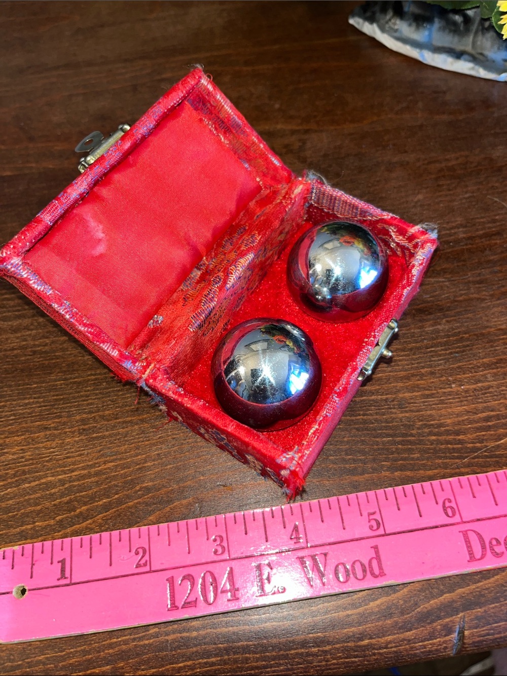 Chinese Silver Baoding Hand Exercise Balls with Red Case
